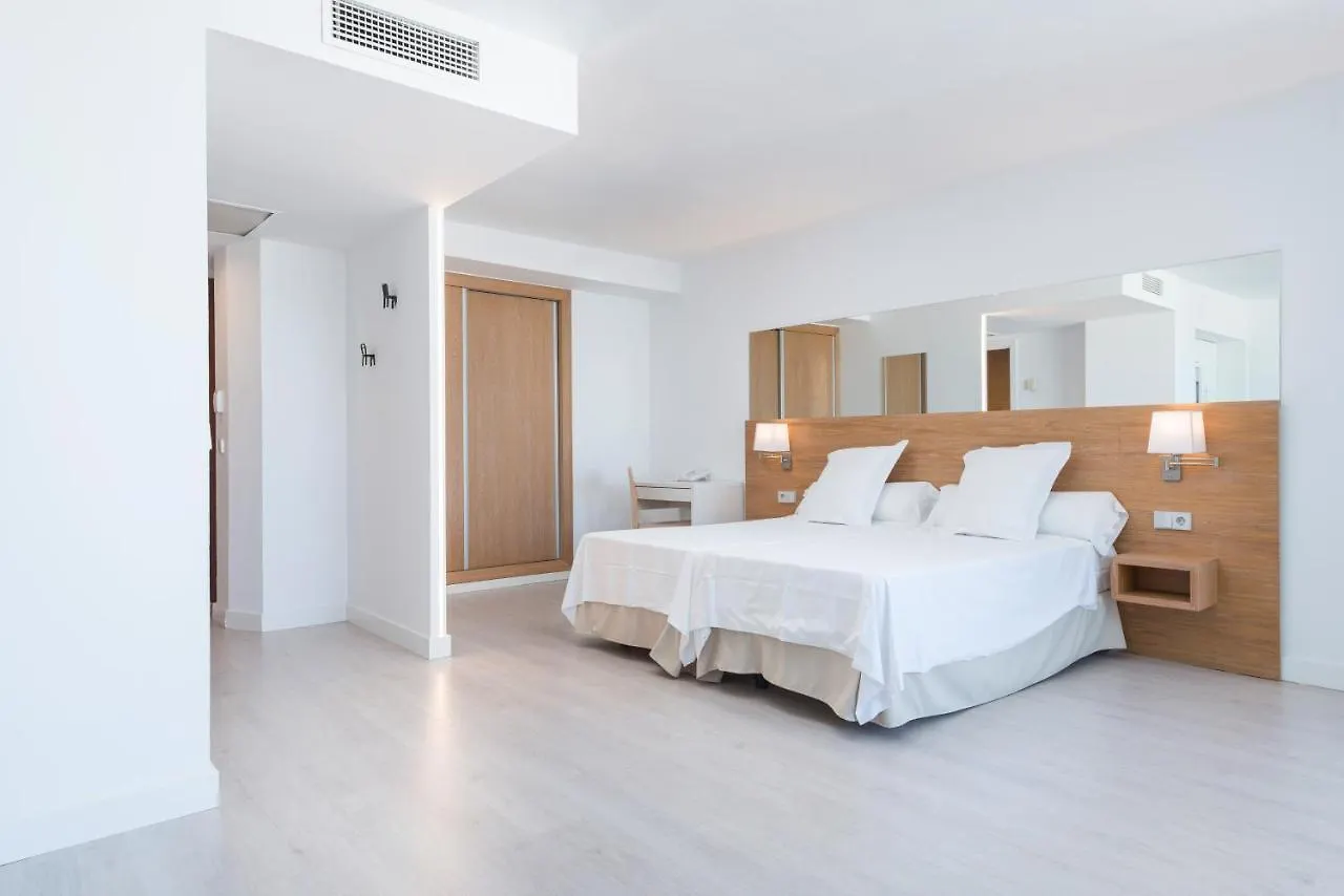 Aparthotel Ses Fotges Playa de Muro  4*, Playa de Muro (Mallorca)
