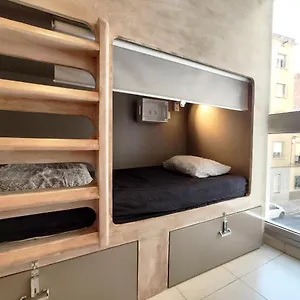hostel-one-sants.topbarcelonahotels.com/